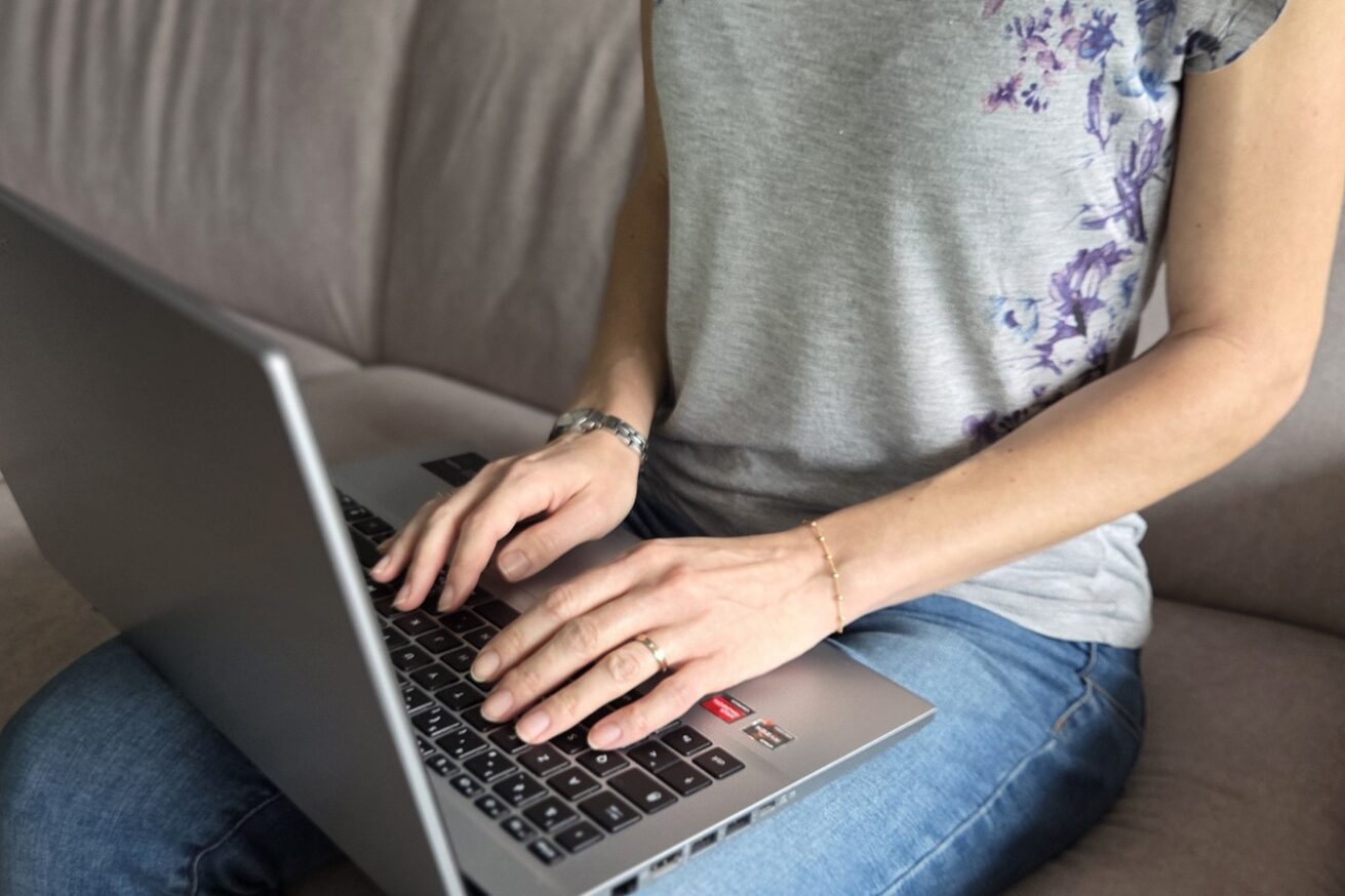 Taper à l'ordinateur le récit de vie