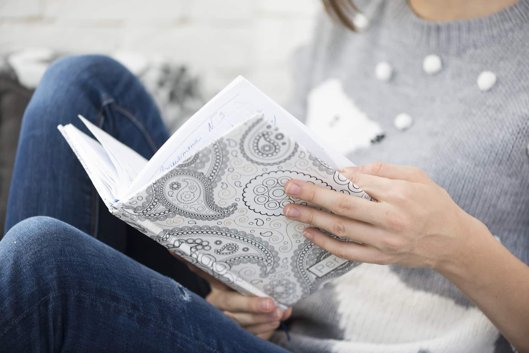 Relire ses souvenirs dans un livre